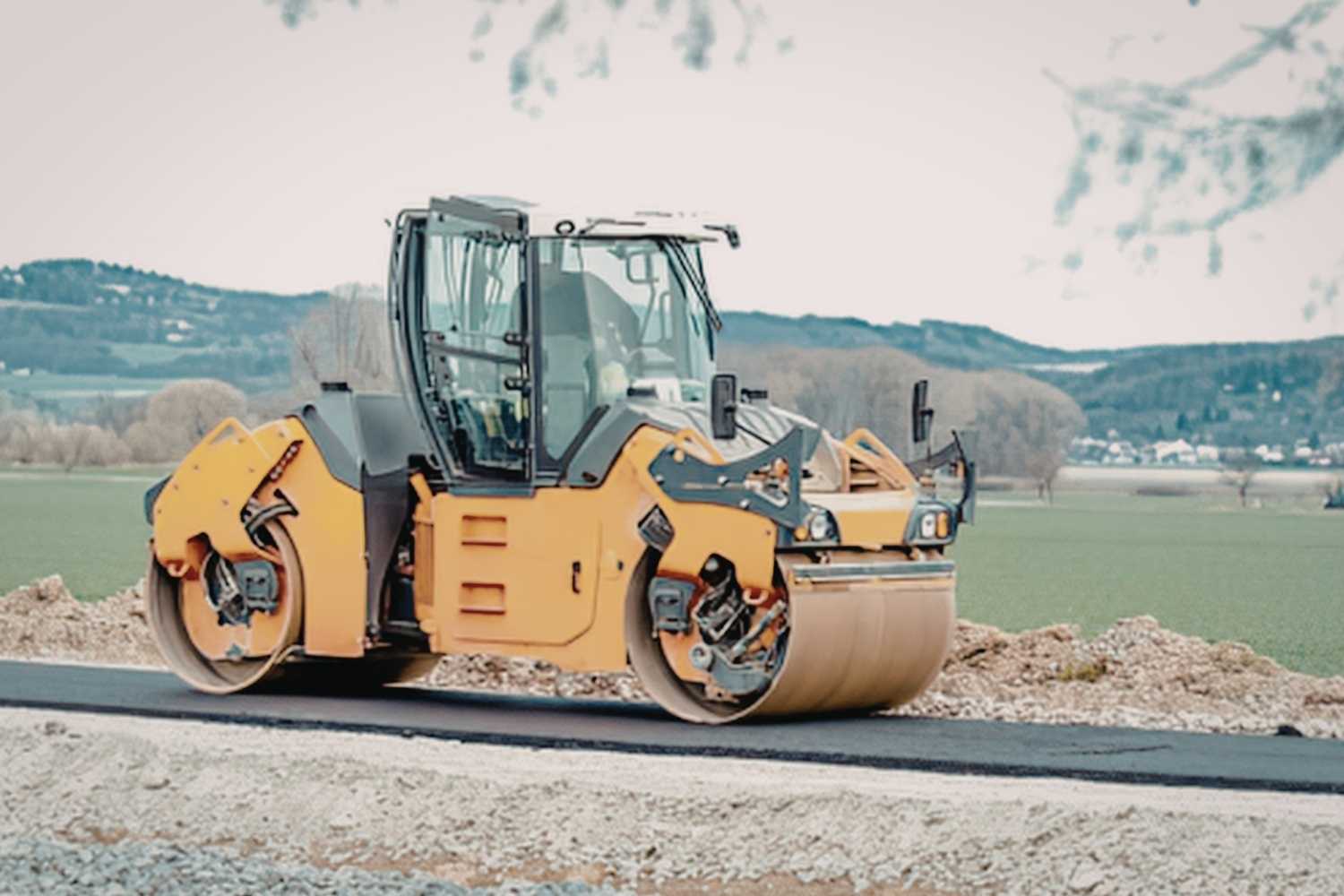 Silindir iş makinesi